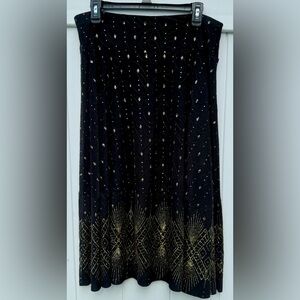 JM Collection Black Skirt W/ Gold Metallic Thread Embellishment. Size Large. EUC